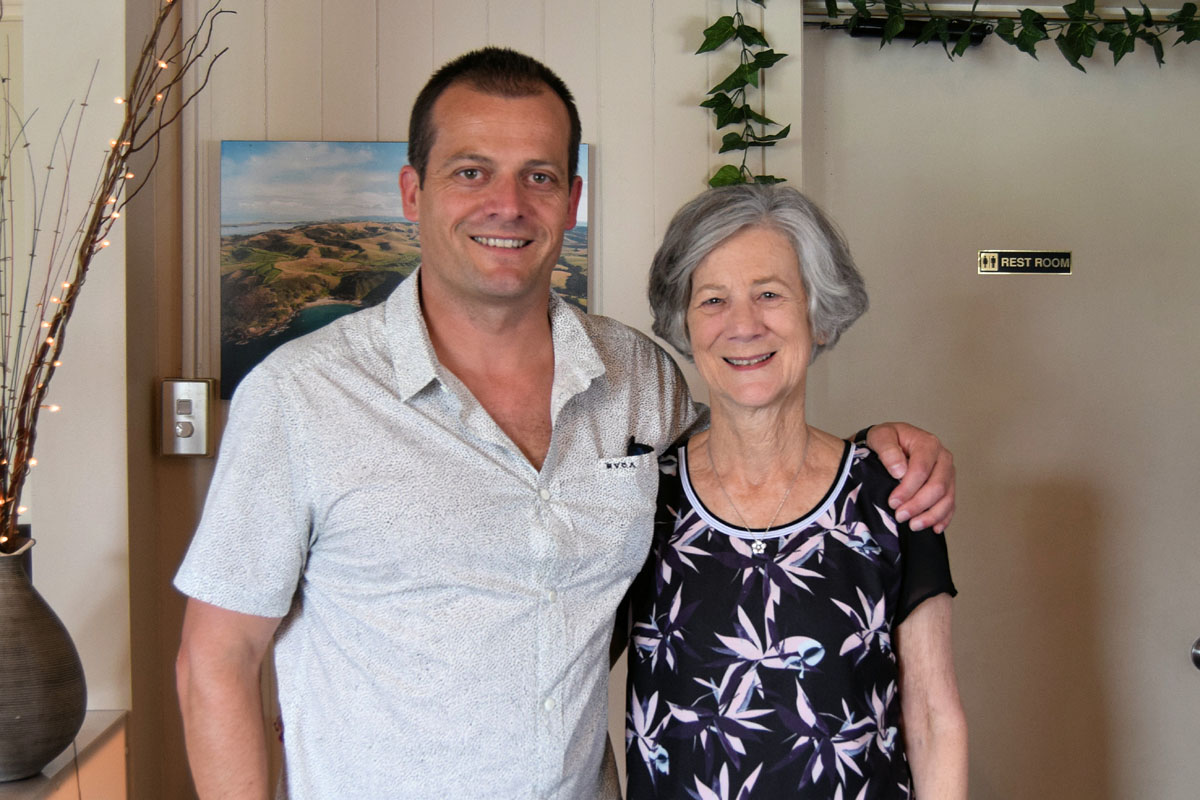 Bronwyn70_029a