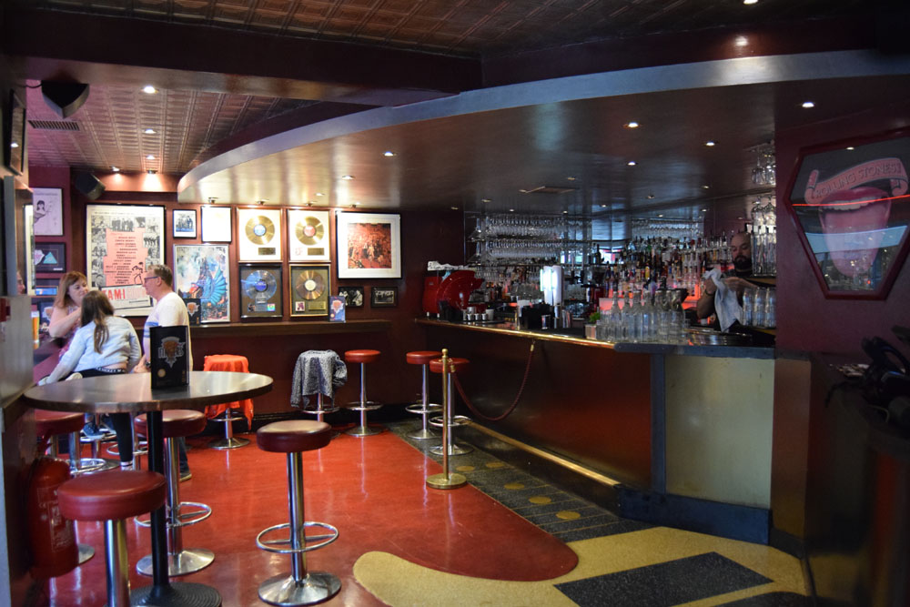 Sticky Fingers bar