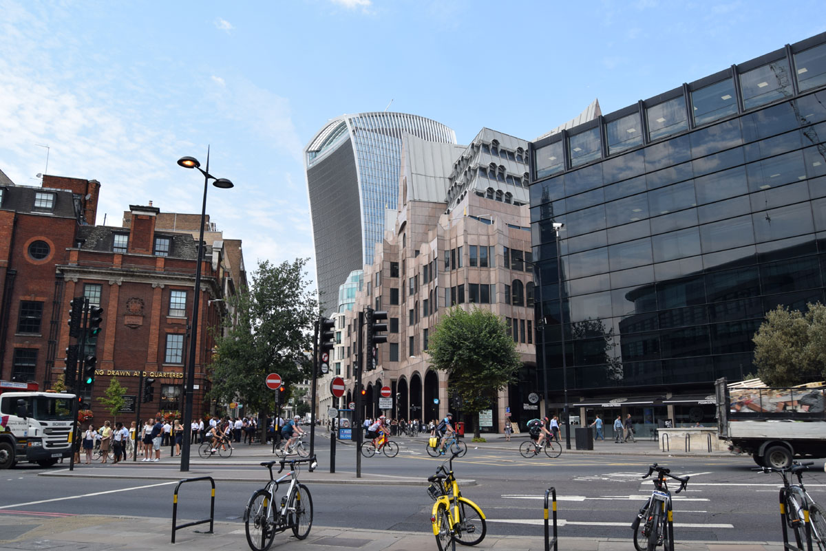 London18n1_012
