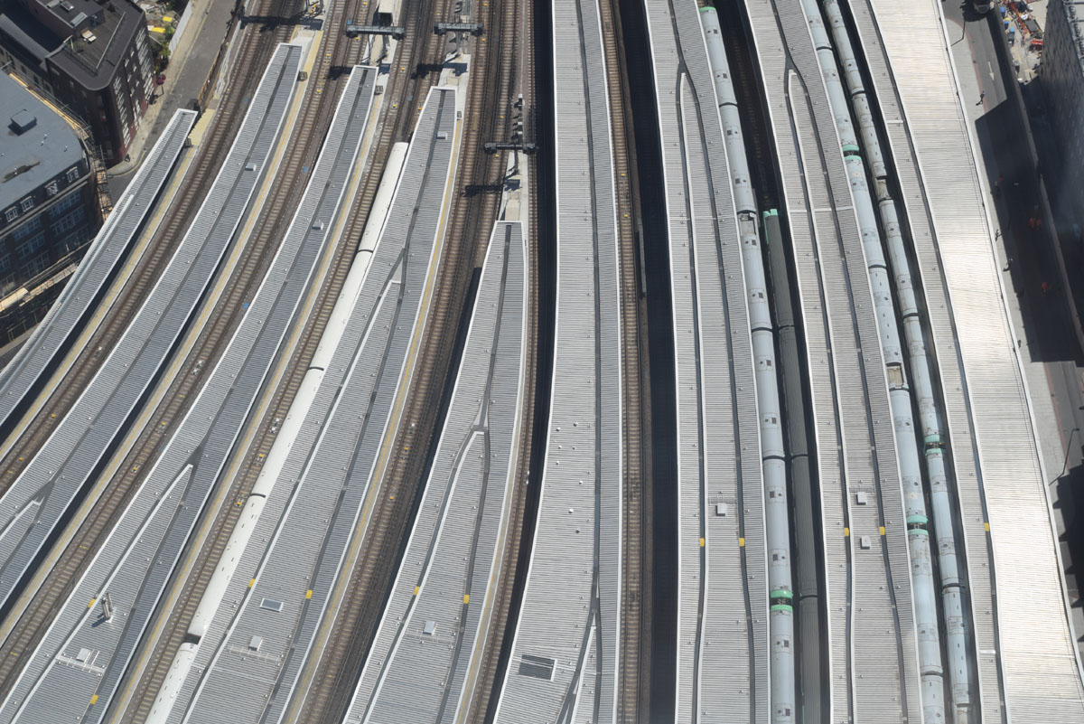 London18n1_052