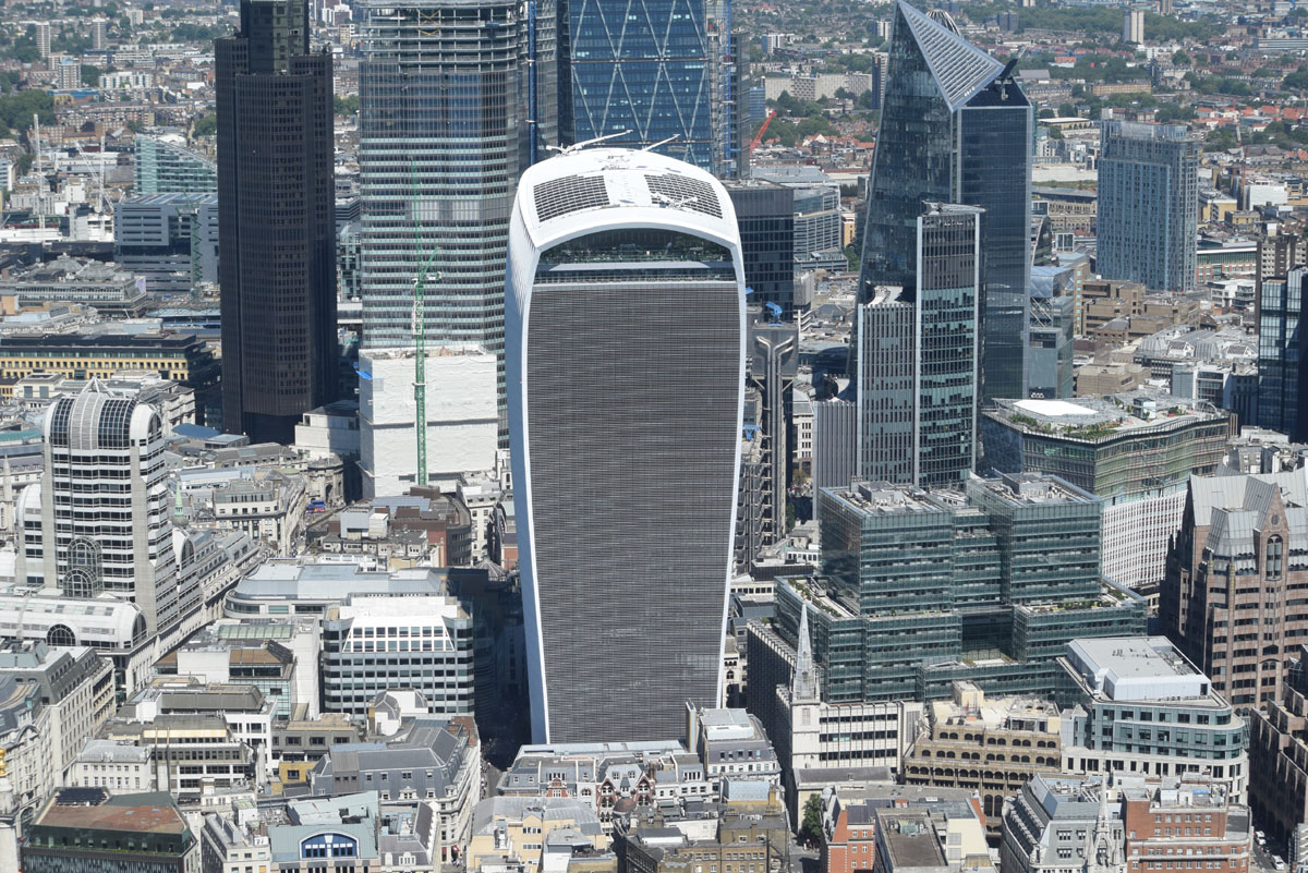 London18n1_060