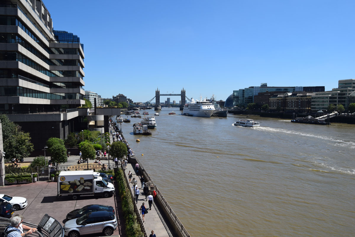 London18n1_065